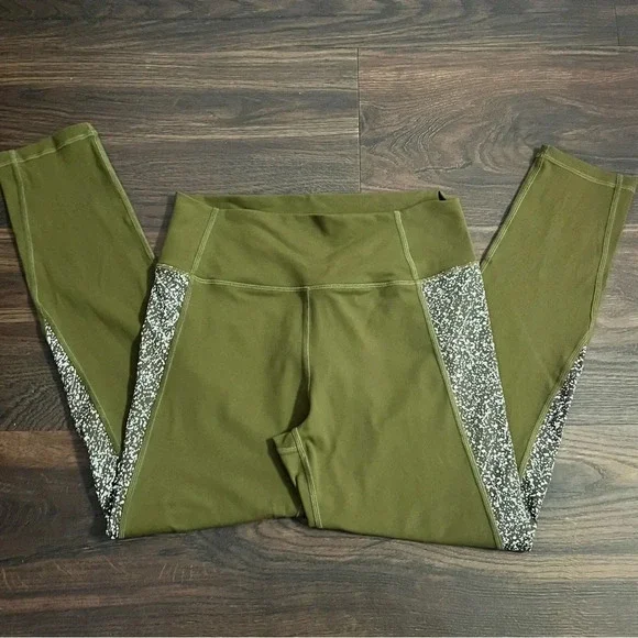 ZYIA Active Olive Green Speckled Stripe 7/8 Leggings Size 8-10 - Picture 2 of 10